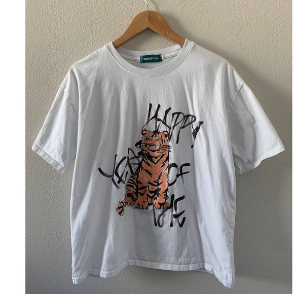 Tiger Printed‎ T-shirt Size L - Picture 1 of 5